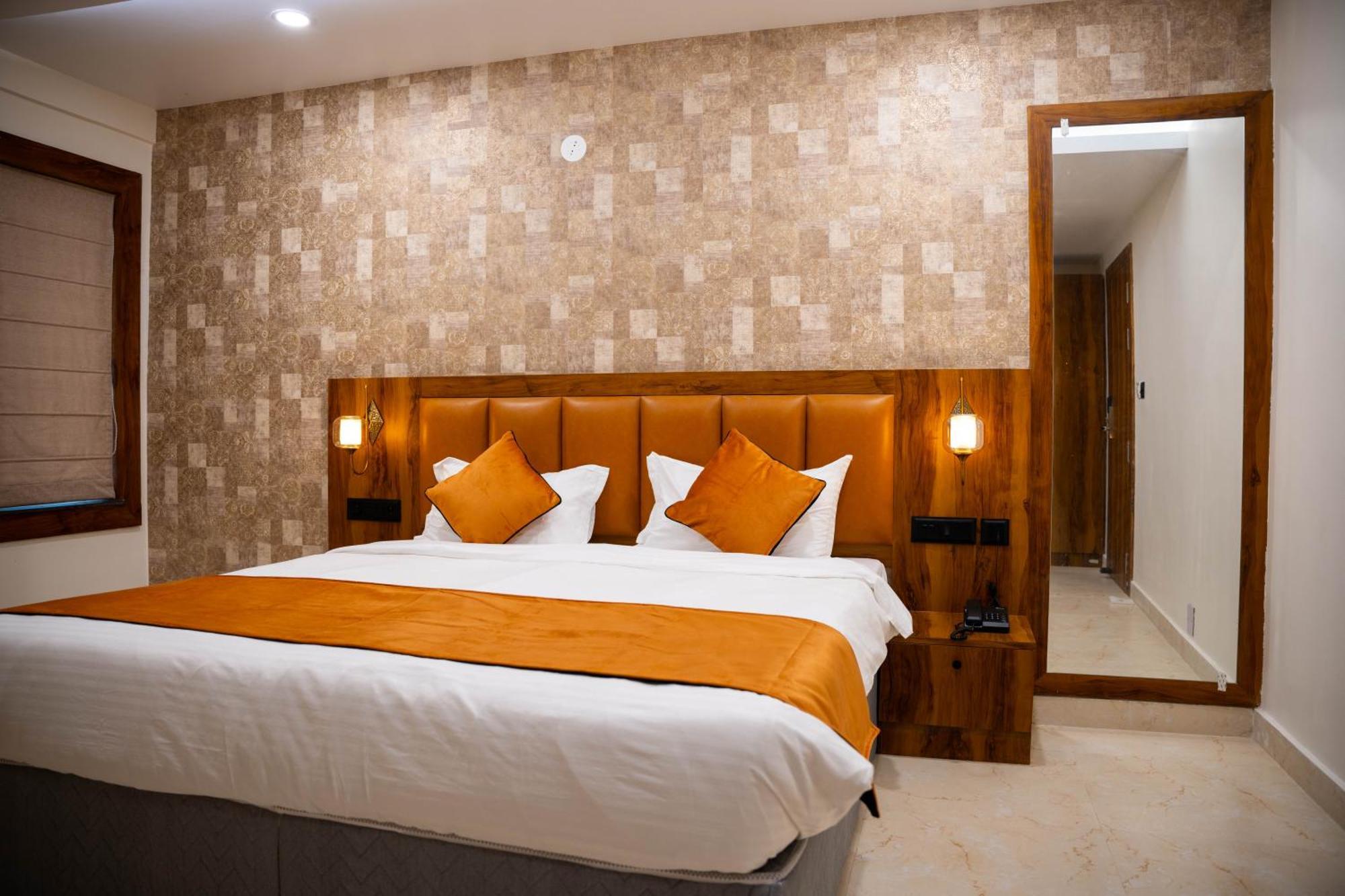 Hotel Orange Μπουμπάνεσβαρ Εξωτερικό φωτογραφία
