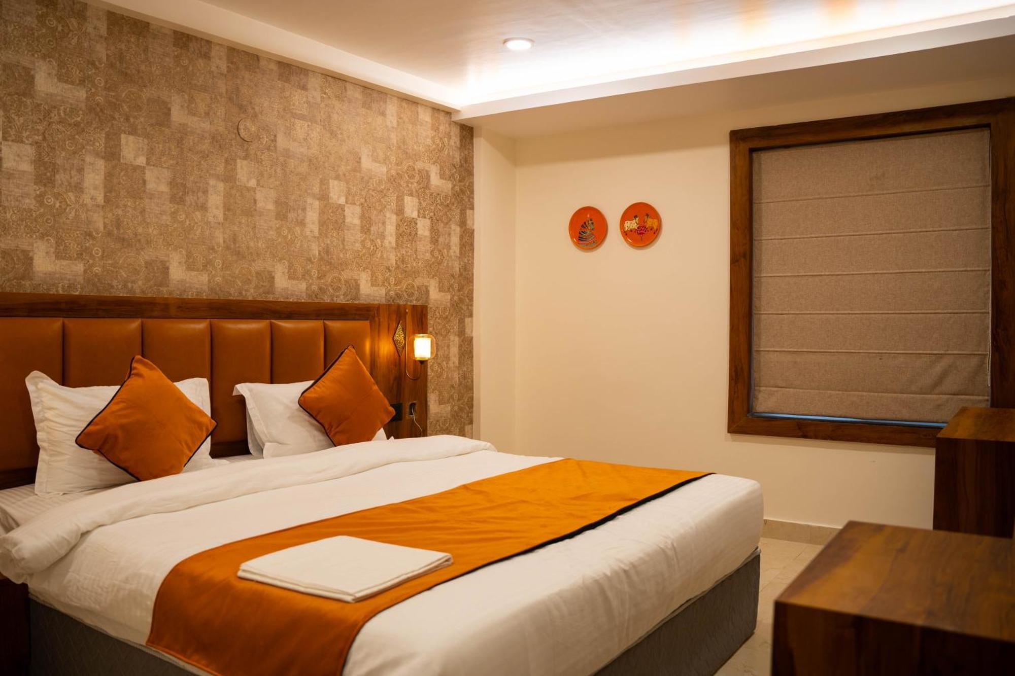 Hotel Orange Μπουμπάνεσβαρ Εξωτερικό φωτογραφία