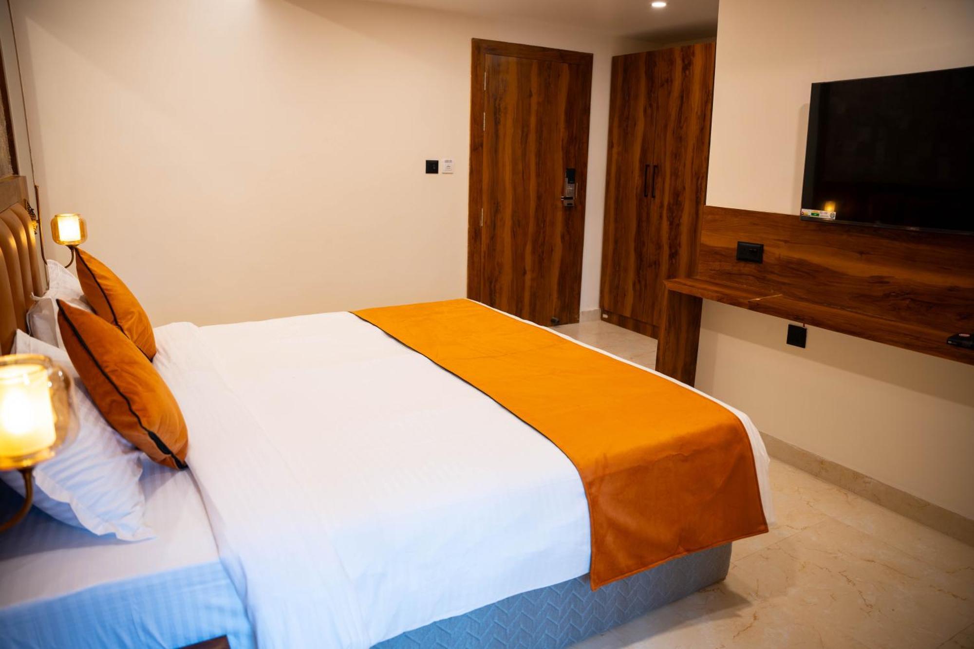 Hotel Orange Μπουμπάνεσβαρ Εξωτερικό φωτογραφία