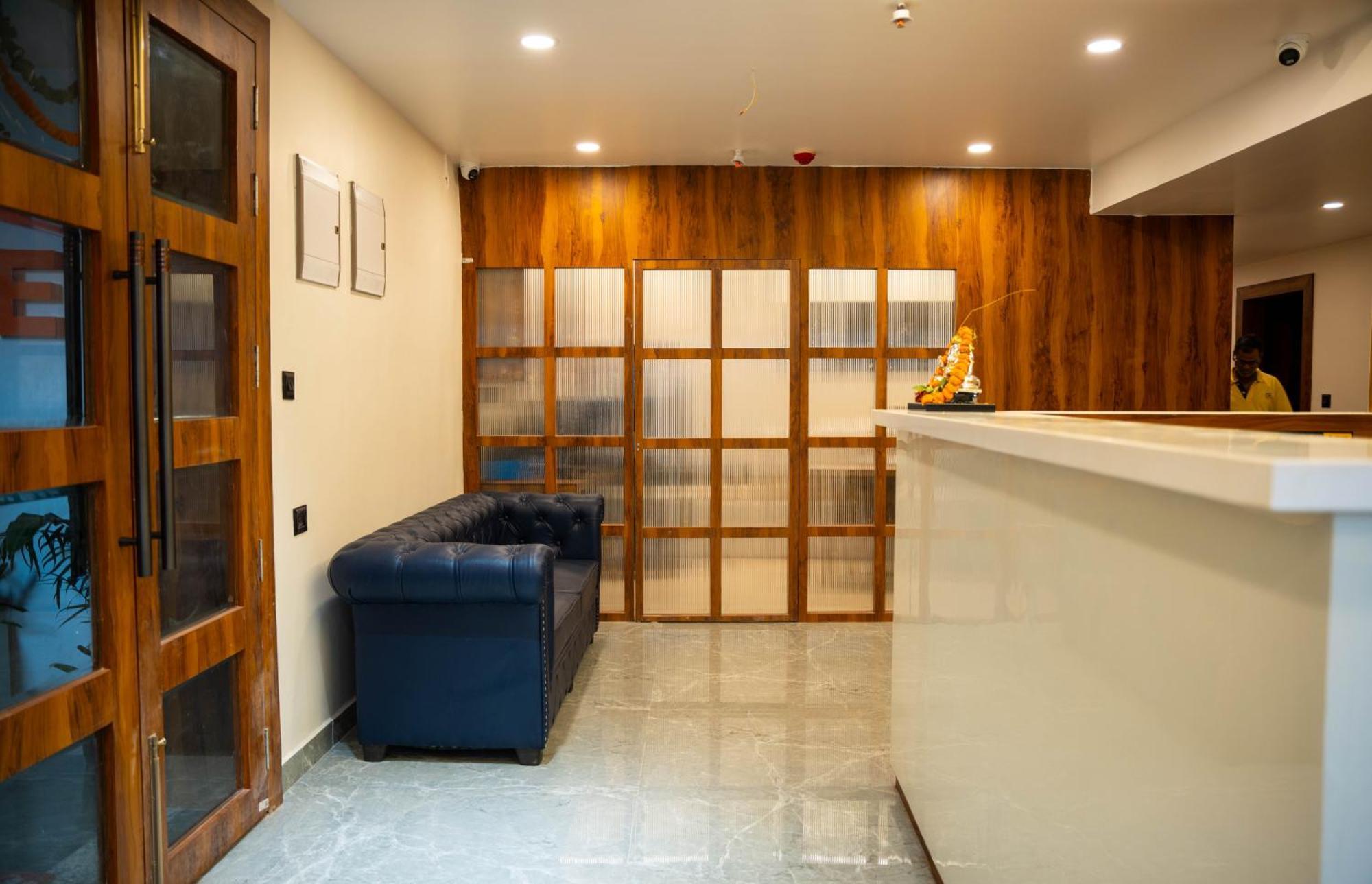 Hotel Orange Μπουμπάνεσβαρ Εξωτερικό φωτογραφία