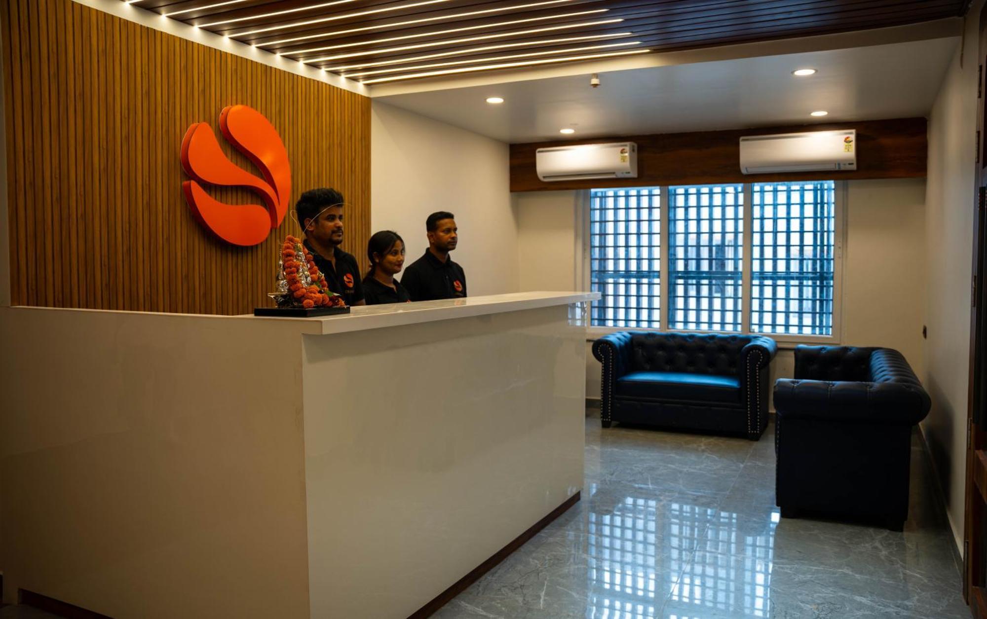 Hotel Orange Μπουμπάνεσβαρ Εξωτερικό φωτογραφία