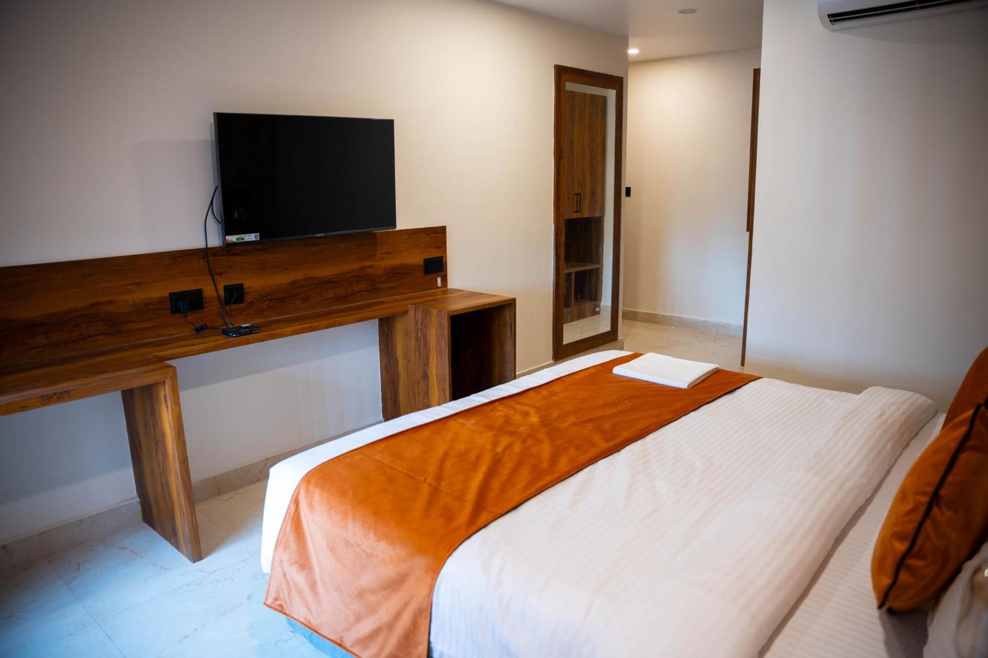 Hotel Orange Μπουμπάνεσβαρ Εξωτερικό φωτογραφία