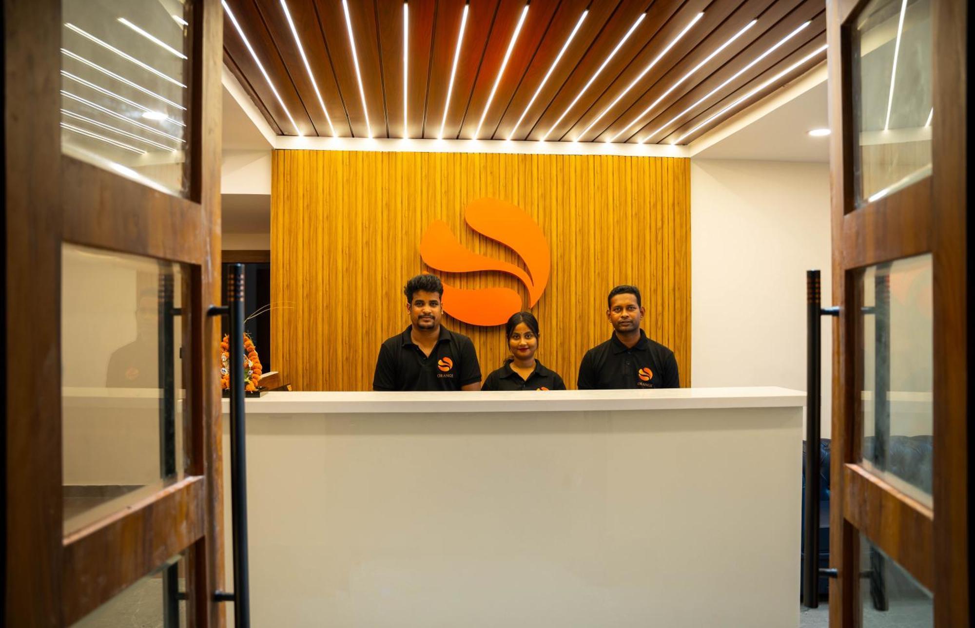 Hotel Orange Μπουμπάνεσβαρ Εξωτερικό φωτογραφία